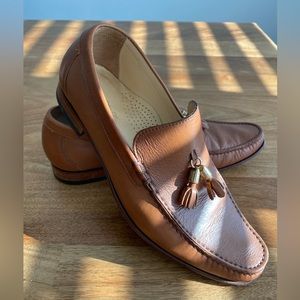*SOLD* Saks Fifth Avenue Brown Tassel Loafers 10.5